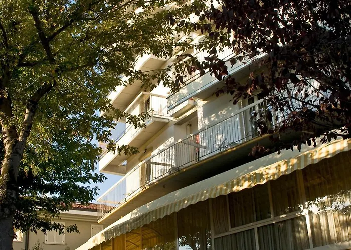 Donatello Otel 3*