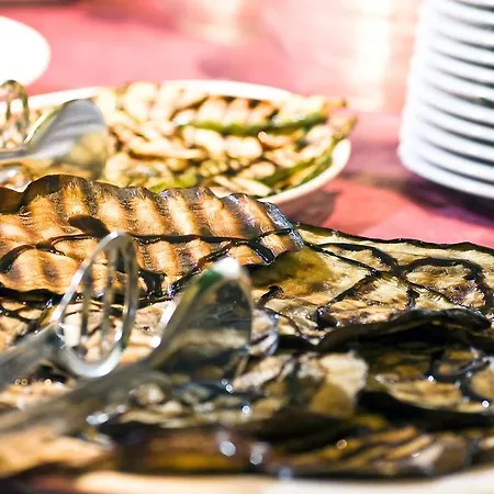 Donatello Отель Чезенатико