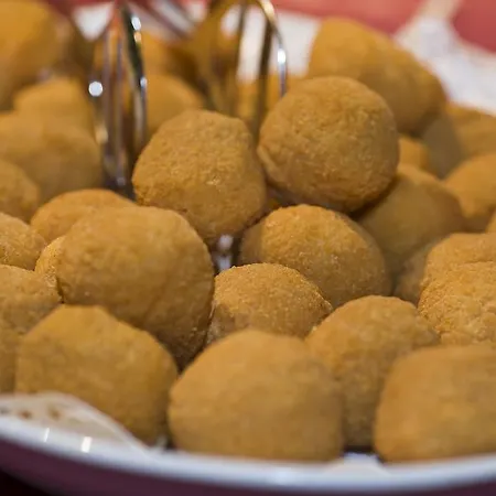 מלון Donatello 3*