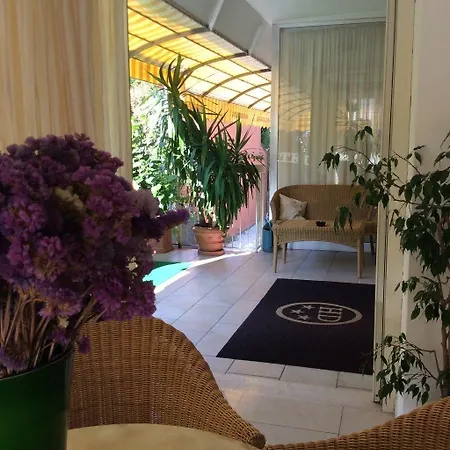 Donatello Отель