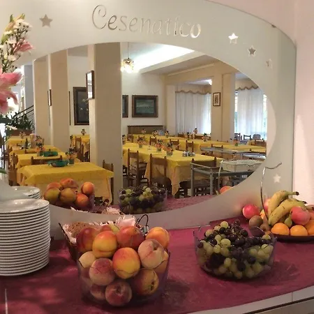 מלון Donatello צ'סנטיקו