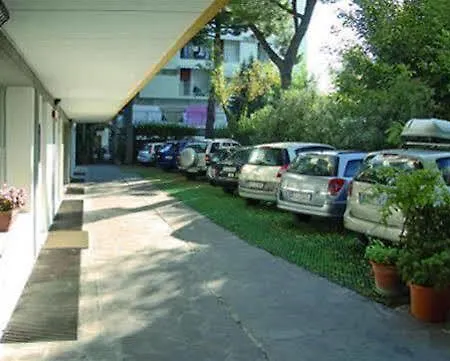 Отель Donatello 3*